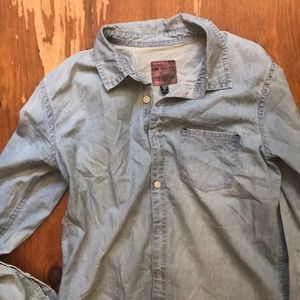 The Shirt by Rochelle Behrens Tops - The Shirt denim button up women’s small The Shirt by Rochelle Behrens Tops - The Shirt denim button up women’s small